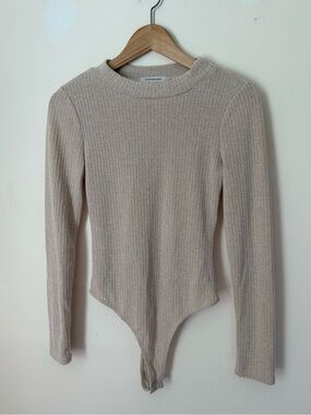 Francesca's Collections Beige Ribbed Long-Sleeve Bodysuit